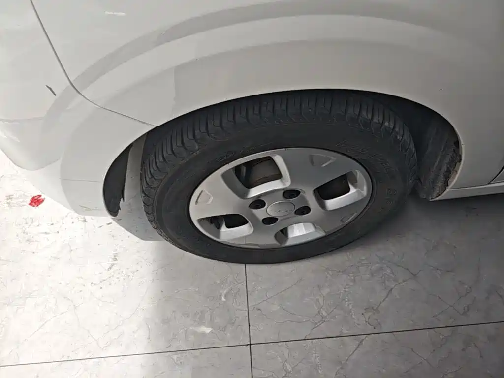 Roewe Clever — миниатюра 23