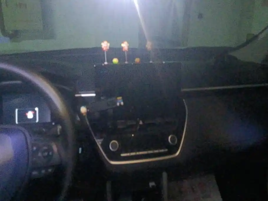 Toyota Corolla Cross — миниатюра 13