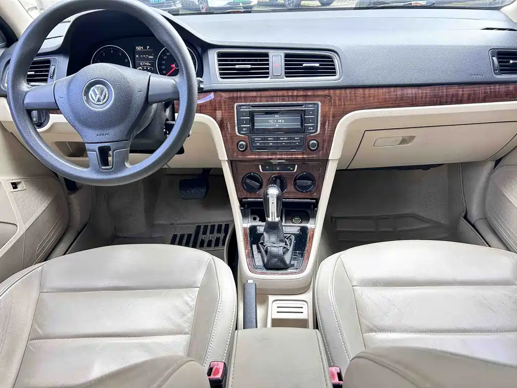 Volkswagen Lavida — миниатюра 8