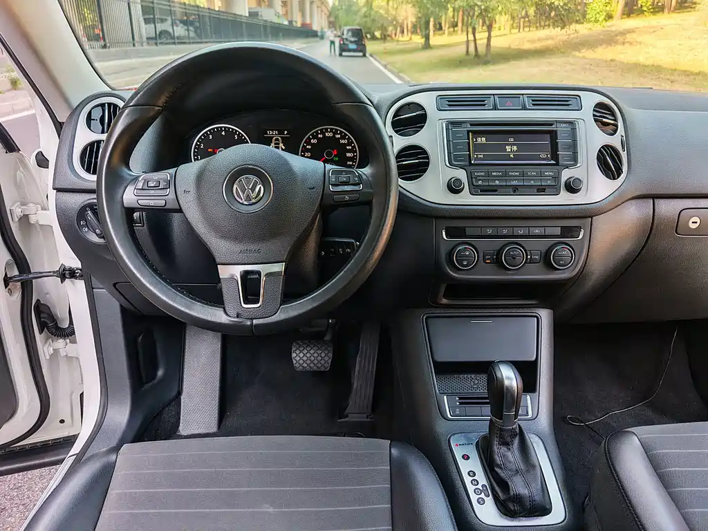 Volkswagen Tiguan — миниатюра 7