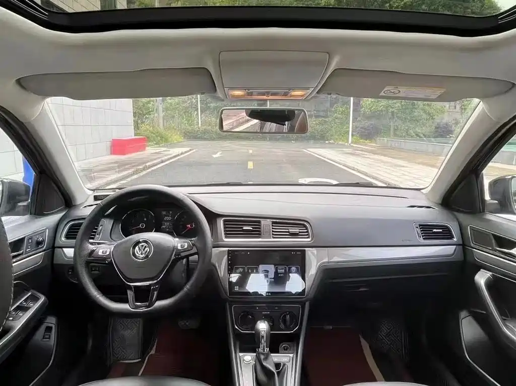 Volkswagen Lavida — миниатюра 7