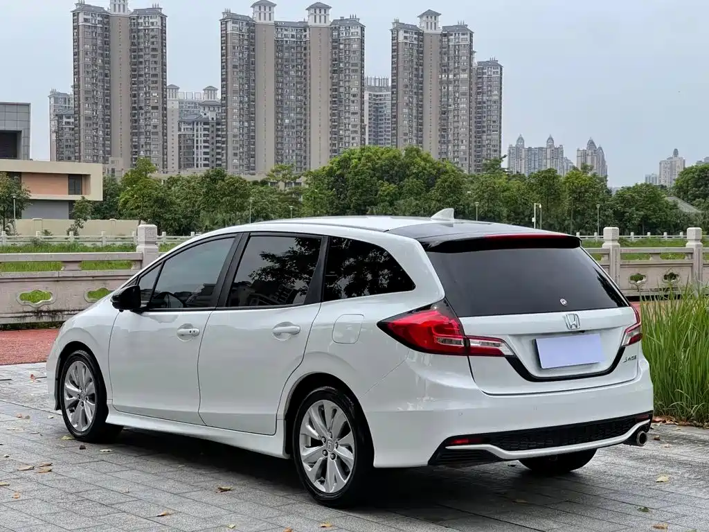 Honda Jade — миниатюра 9