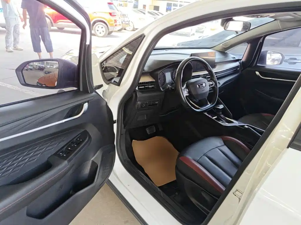 Geely Vision X3 — миниатюра 16