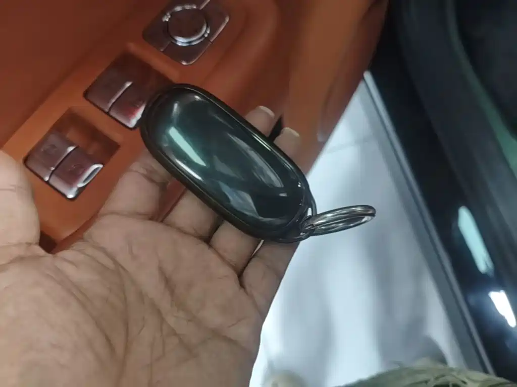 Li Auto Li L8 — миниатюра 9