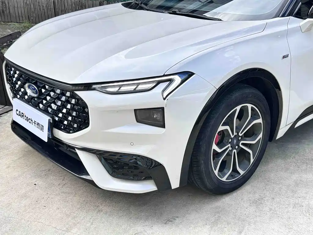 Ford Evos — миниатюра 4