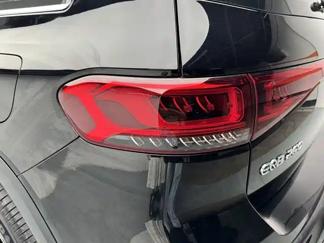 Mercedes-Benz EQB — миниатюра 16