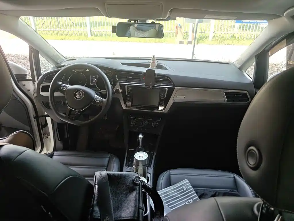 Volkswagen Touran — миниатюра 6