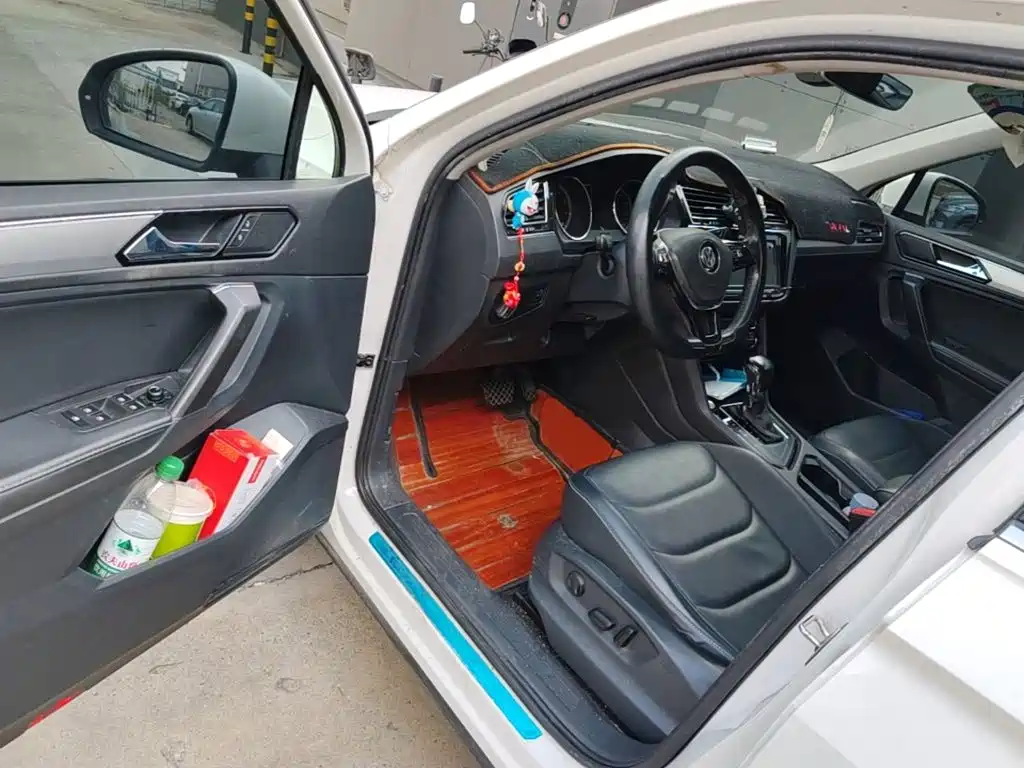Volkswagen Tiguan L — миниатюра 16