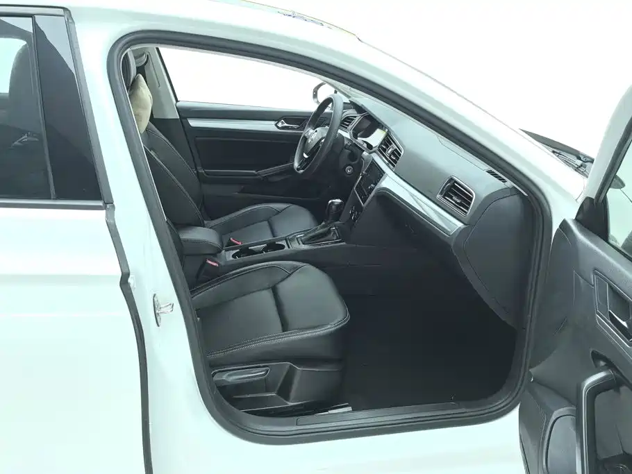 Volkswagen Lamando — миниатюра 8