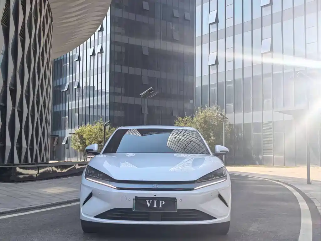 BYD Qin L — миниатюра 2