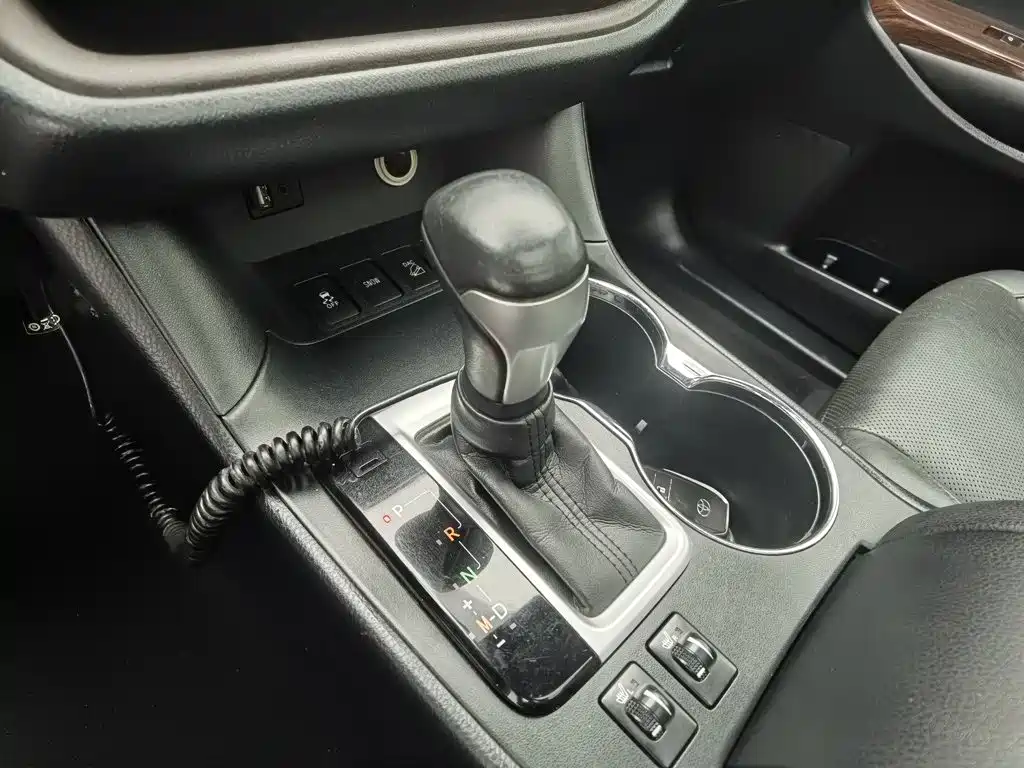 Toyota Highlander — миниатюра 13
