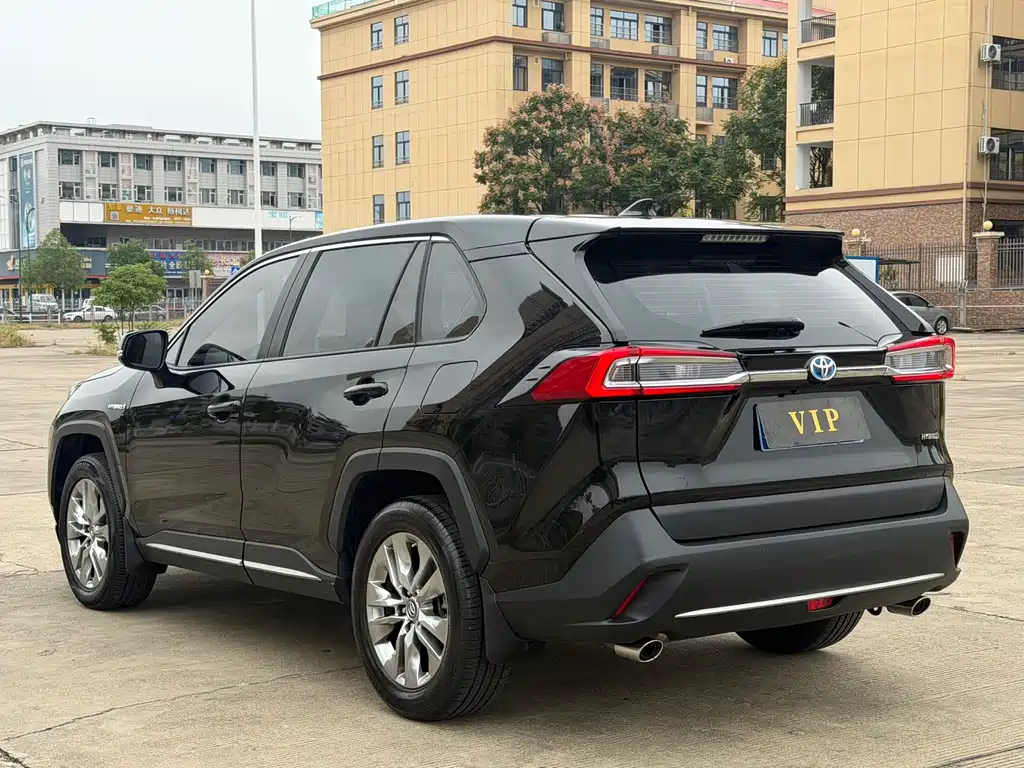 Toyota Wildlander — миниатюра 6