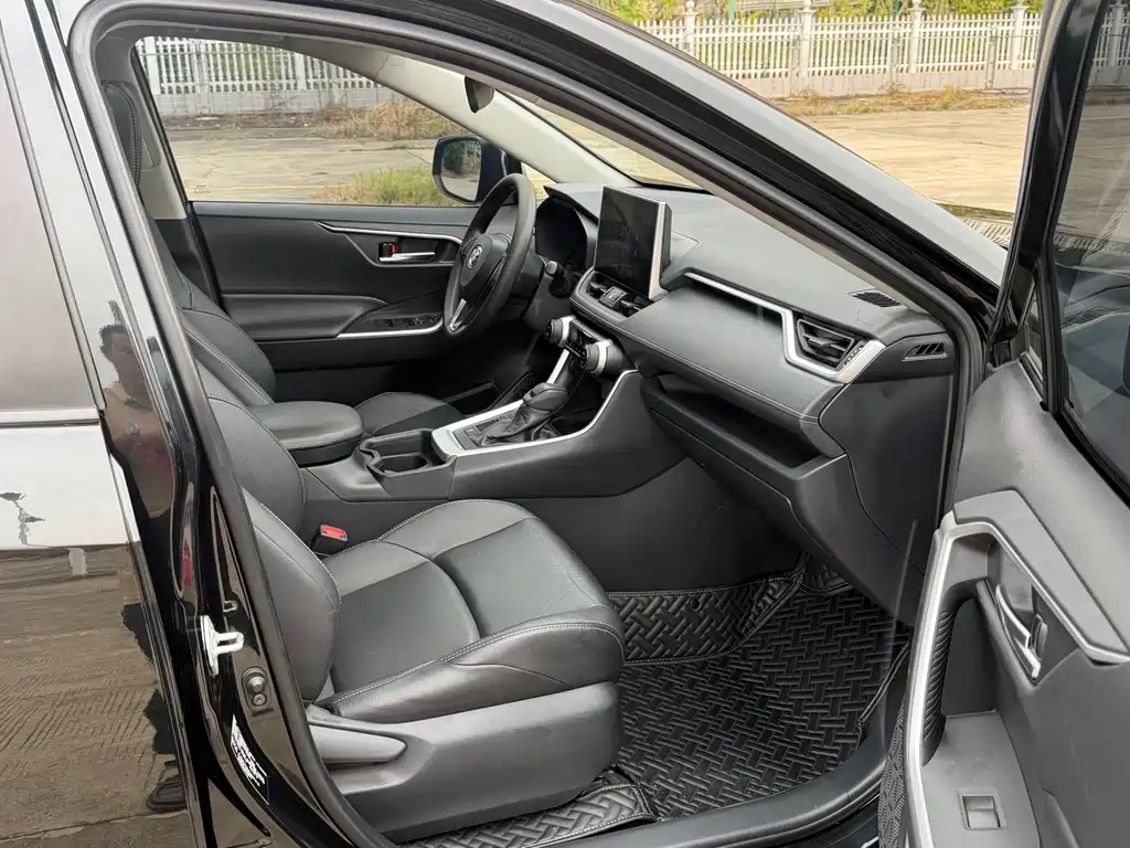 Toyota Wildlander — миниатюра 12
