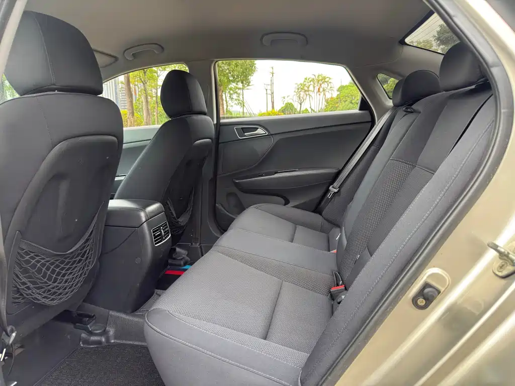 Hyundai Mistra — миниатюра 7