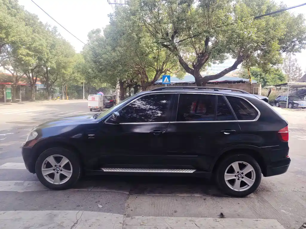 BMW X5 (Import) — миниатюра 10