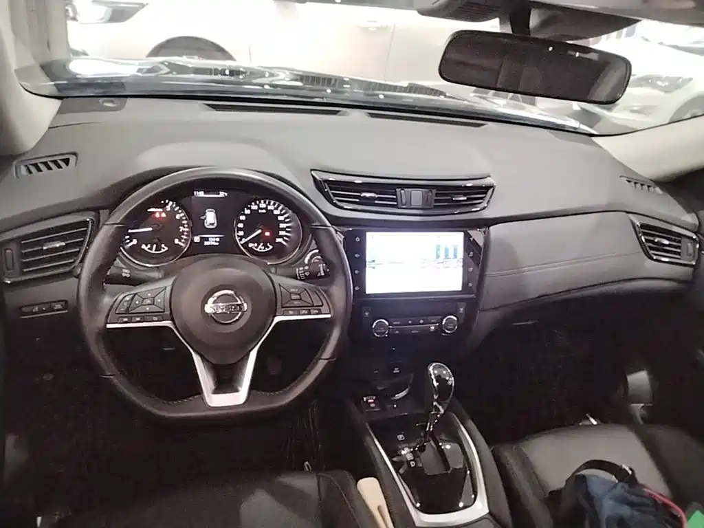 Nissan X-Trail — миниатюра 10