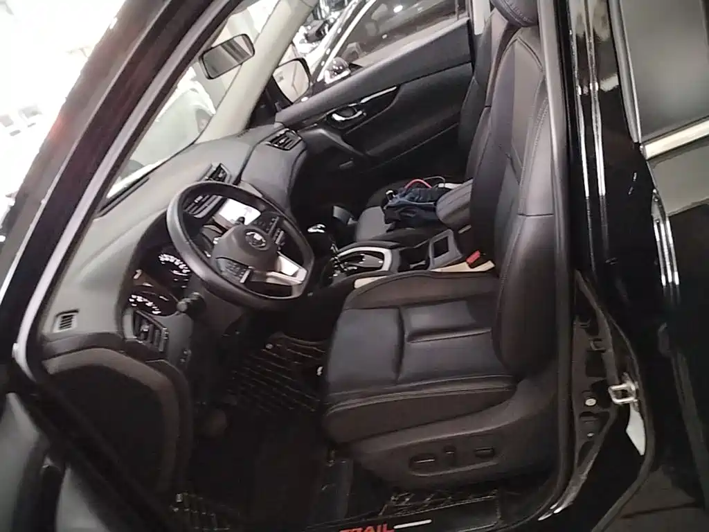 Nissan X-Trail — миниатюра 15