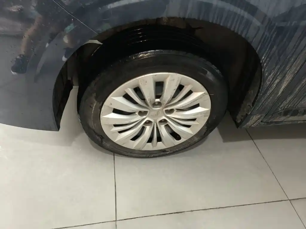Wuling Jiachen — миниатюра 23