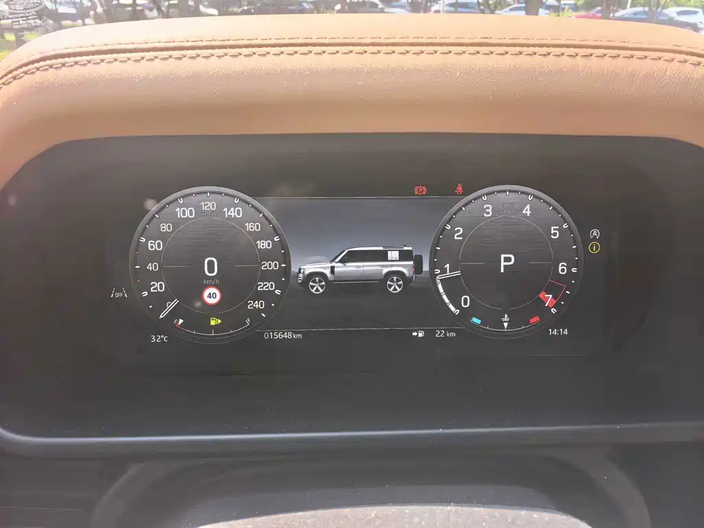 Land Rover Defender — миниатюра 8