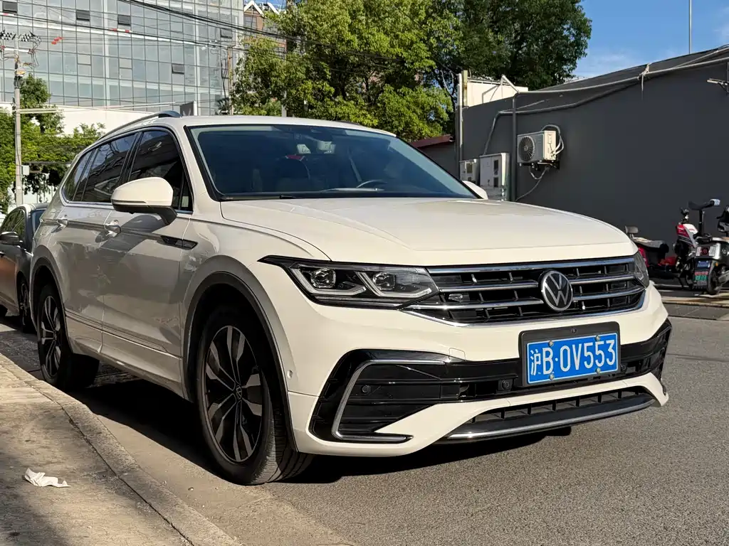 Volkswagen Tiguan L — миниатюра 3