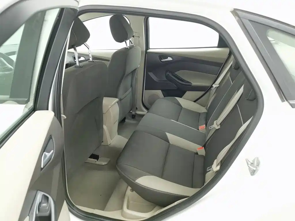 Ford Focus — миниатюра 15