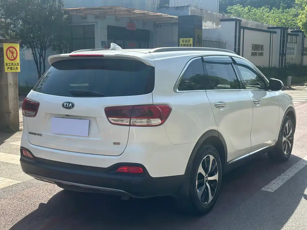 Kia Sorento — миниатюра 4