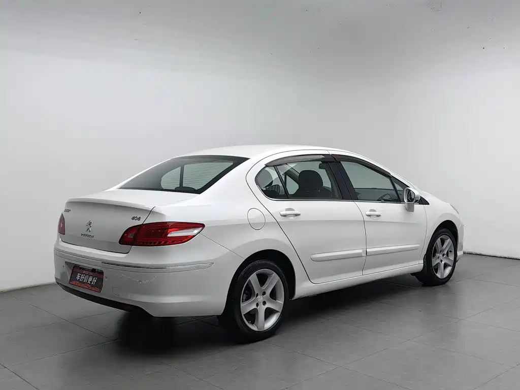 Peugeot 408 — миниатюра 2