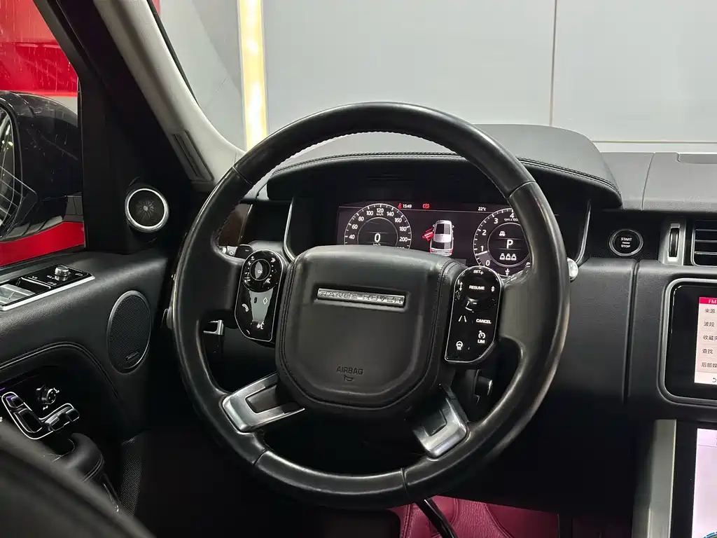 Land Rover Range Rover — миниатюра 9
