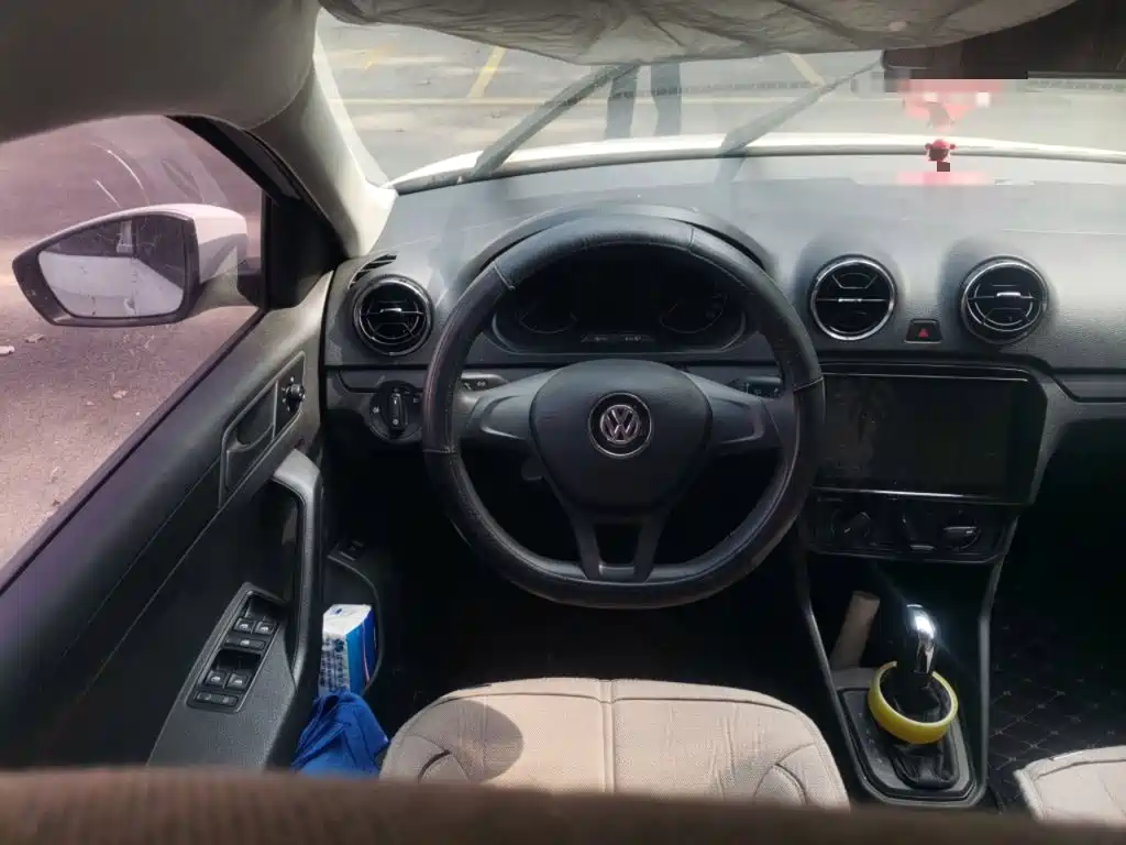 Volkswagen Jetta — миниатюра 11