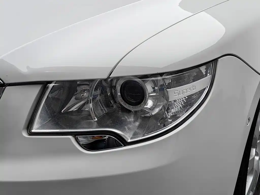 Skoda Superb — миниатюра 7