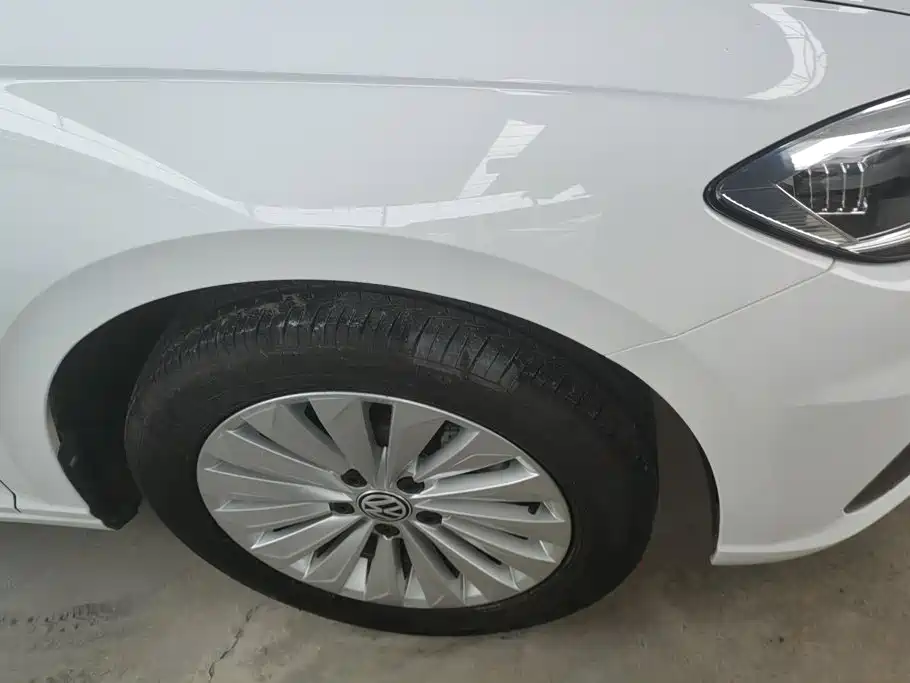 Volkswagen Lavida — миниатюра 6