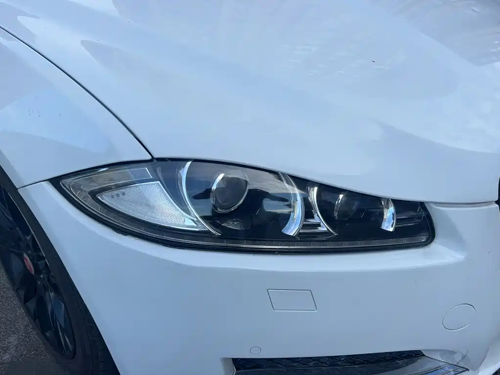 Jaguar XF — миниатюра 20