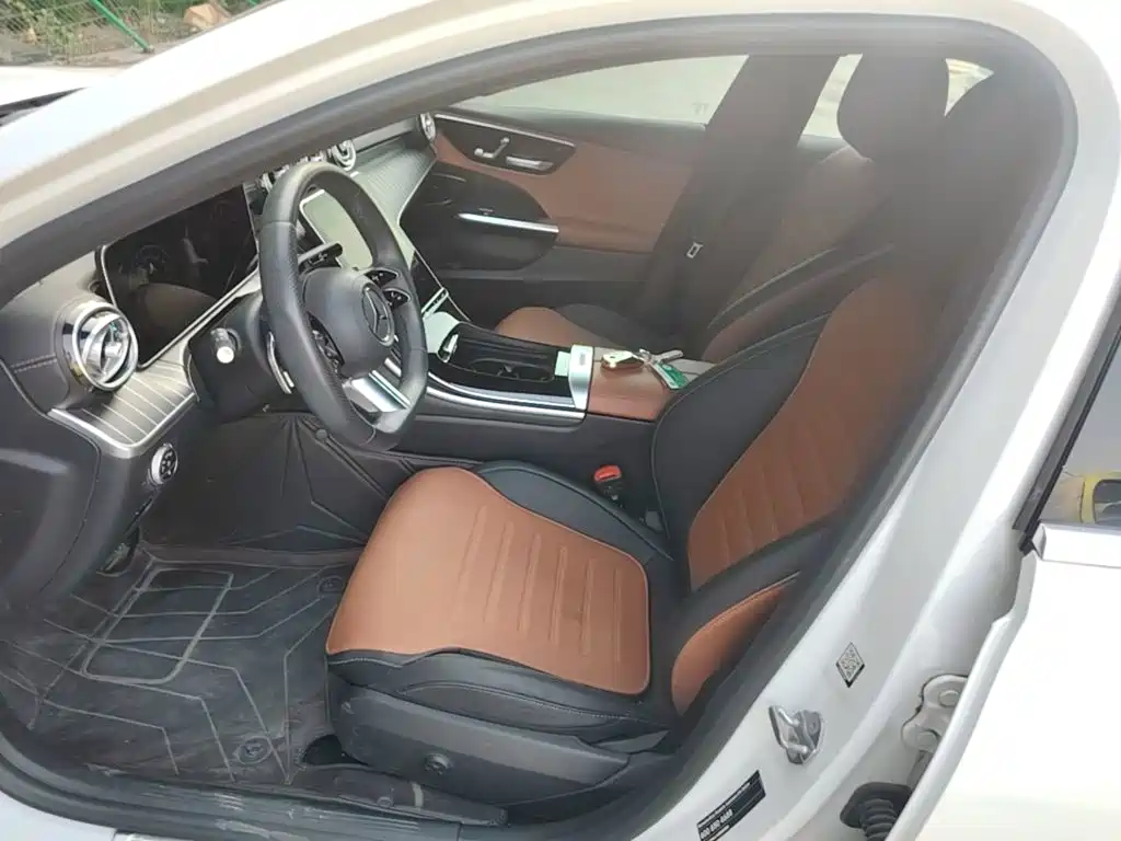 Mercedes-Benz C-Class — миниатюра 15