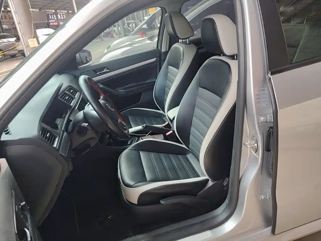 Volkswagen Lavida — миниатюра 15
