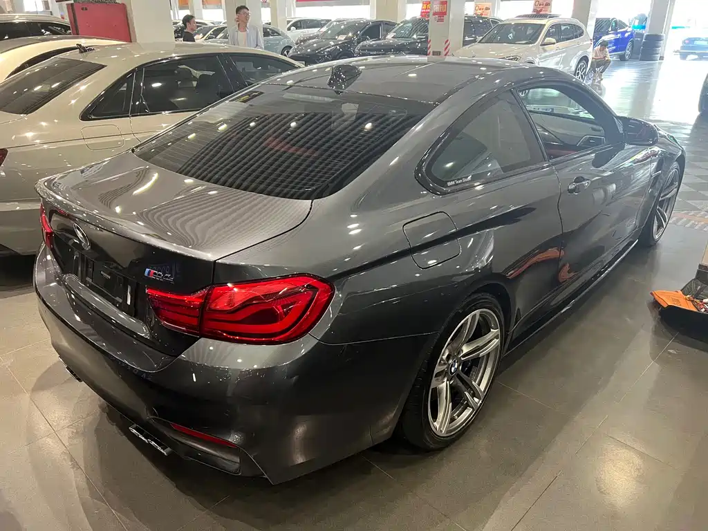 BMW M4 — миниатюра 5