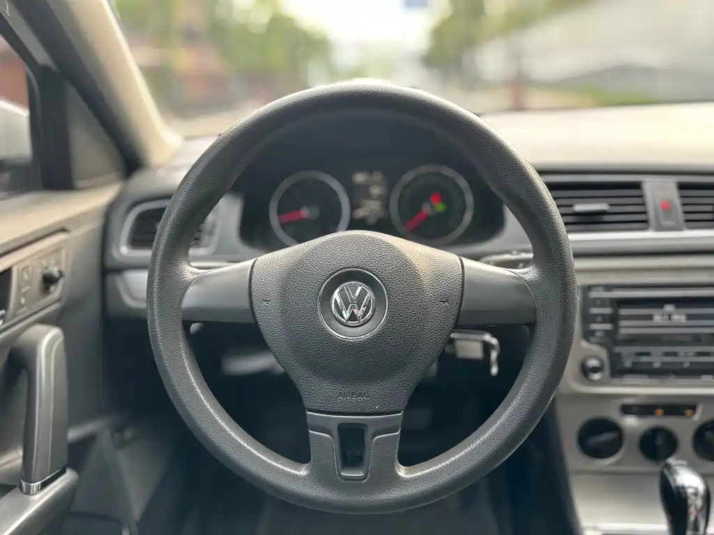 Volkswagen Lavida — миниатюра 17
