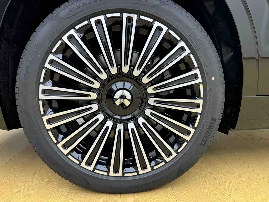NIO ES8 — миниатюра 19