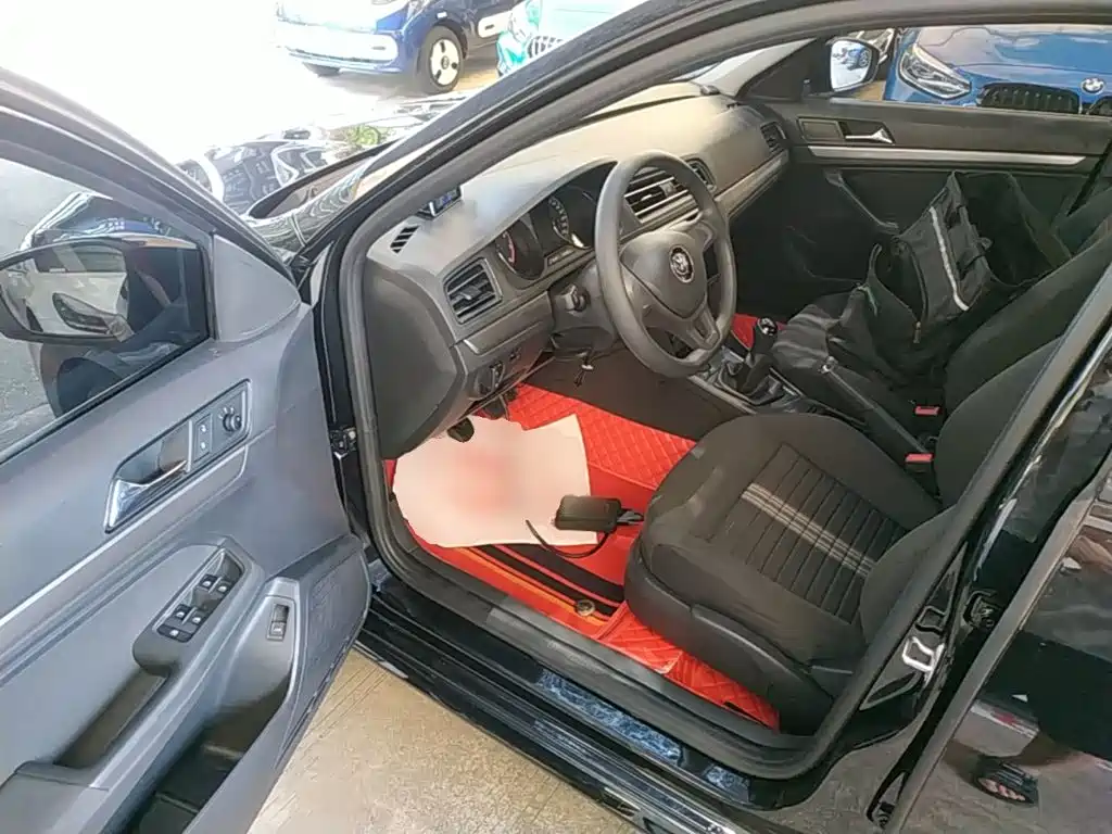 Volkswagen Lavida — миниатюра 16