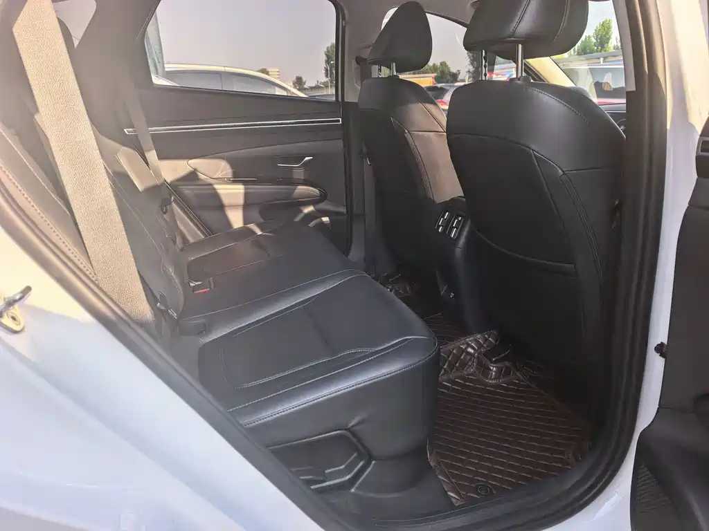 Hyundai Tucson — миниатюра 9