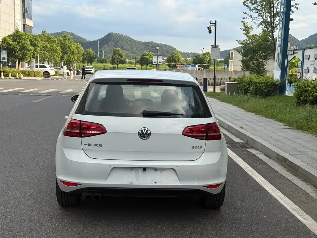 Volkswagen Golf — миниатюра 6