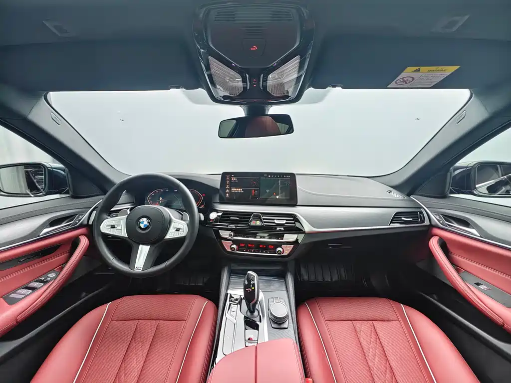 BMW 5 Series — миниатюра 3