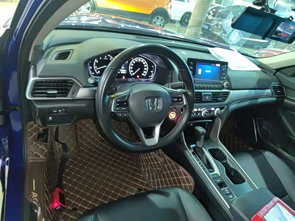 Honda Accord — миниатюра 10