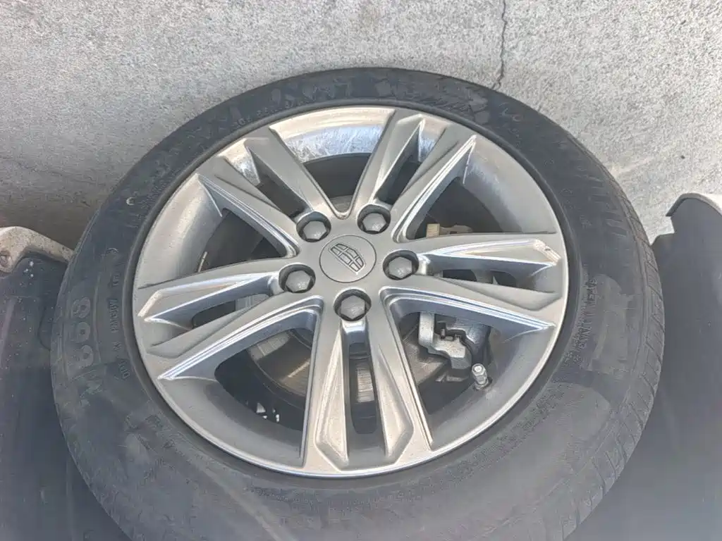 Geely Emgrand — миниатюра 23
