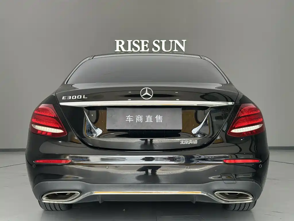 Mercedes-Benz E-Class — миниатюра 8