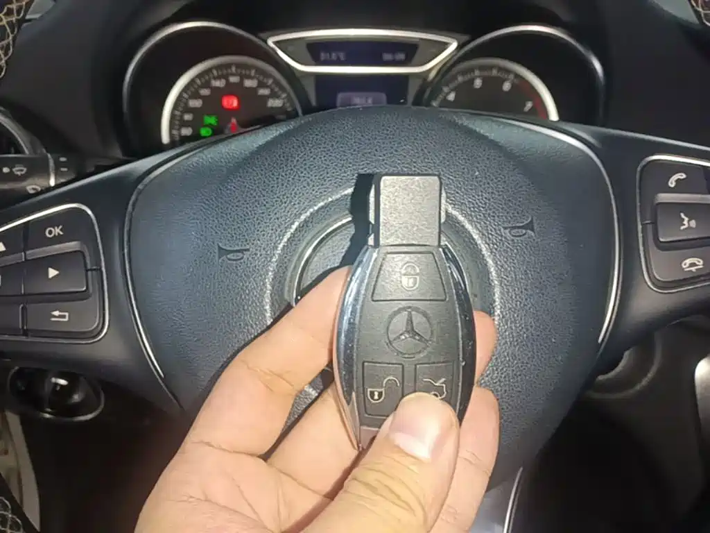 Mercedes-Benz GLA — миниатюра 9