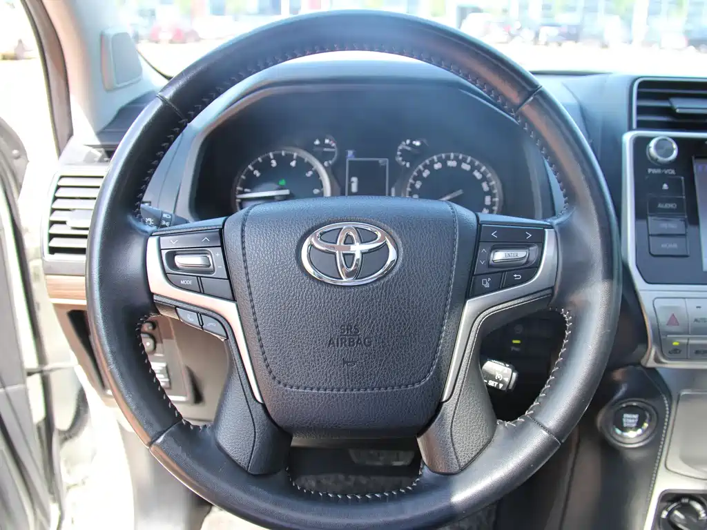 Toyota Prado — миниатюра 20