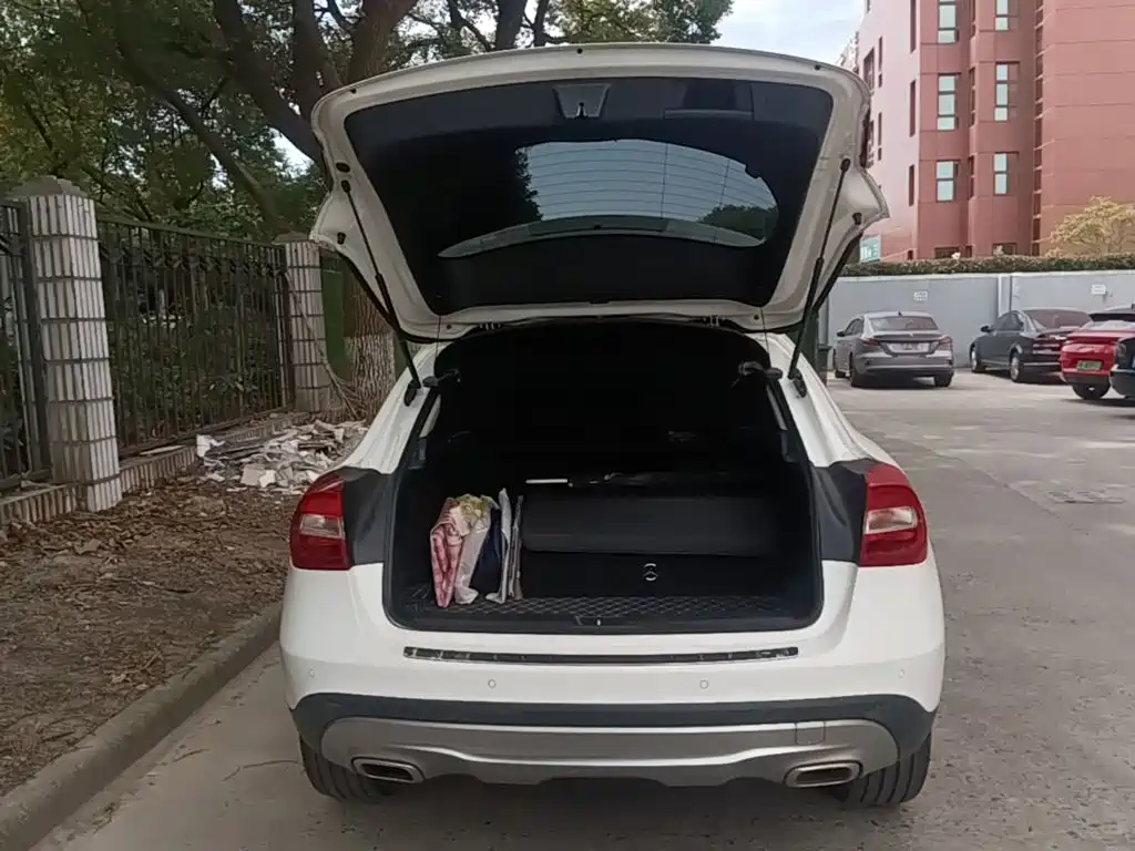 Mercedes-Benz GLA — миниатюра 19