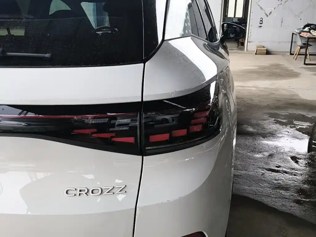 Volkswagen ID.4 Crozz — миниатюра 8