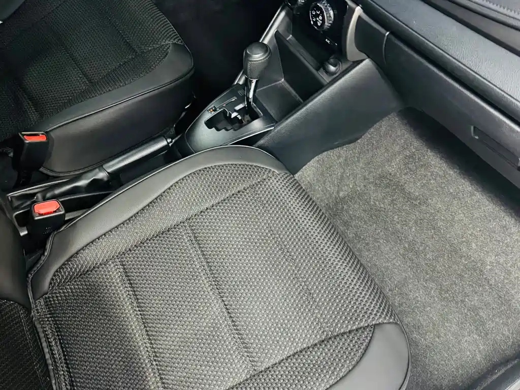 Toyota Yaris L — миниатюра 16
