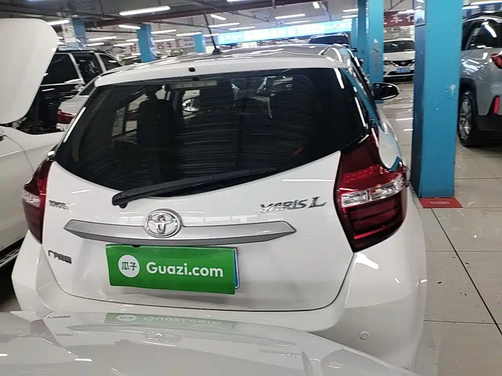 Toyota Yaris L — миниатюра 6